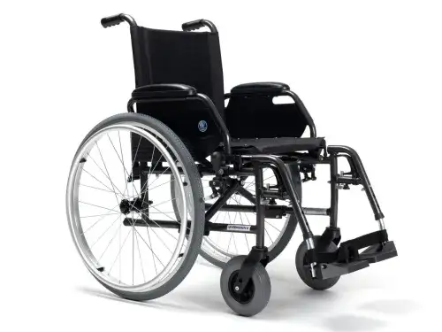 Zdjęcie Ile waży wózek inwalidzki? Poznaj różnice między modelami