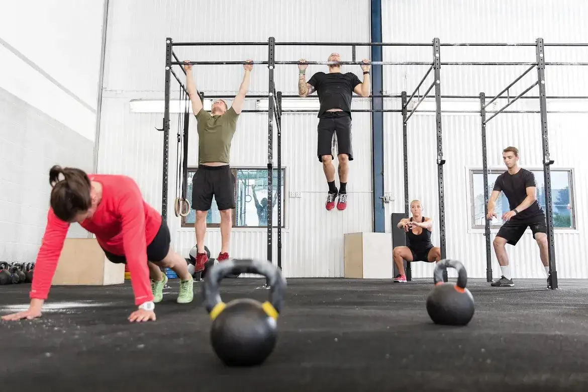 Zdjęcie CrossFit – co to znaczy i jakie korzyści przynosi trening?
