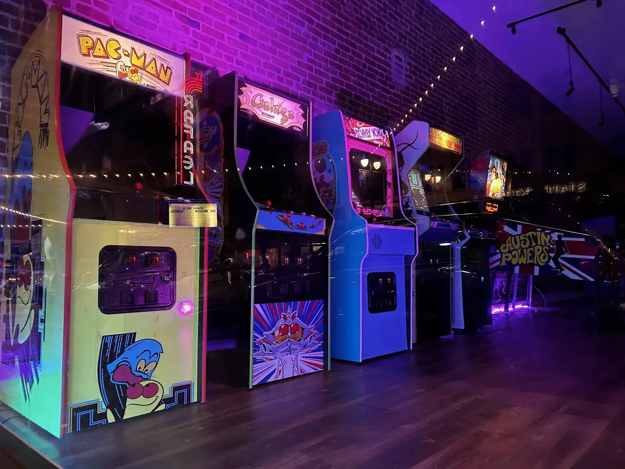 Zdjęcie Praca w salonie gier - czy jest legalna? Wszystko, co musisz wiedzieć