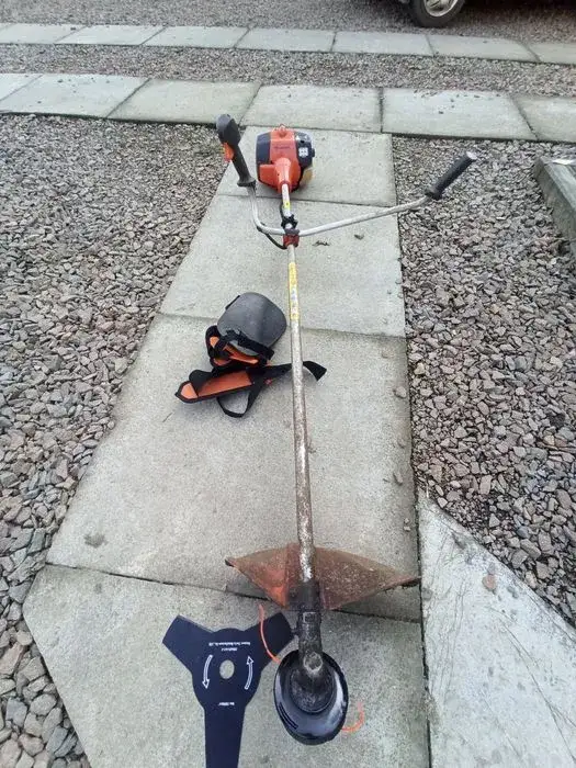 Zdjęcie Husqvarna 125R - poznaj szczegóły, które mogą zaoszczędzić Twój czas