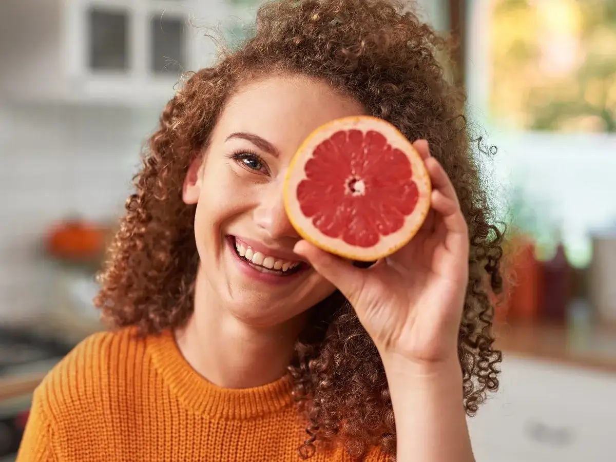 Zdjęcie Czy grejpfruty odchudzają? Odkryj ich prawdziwe właściwości odchudzające