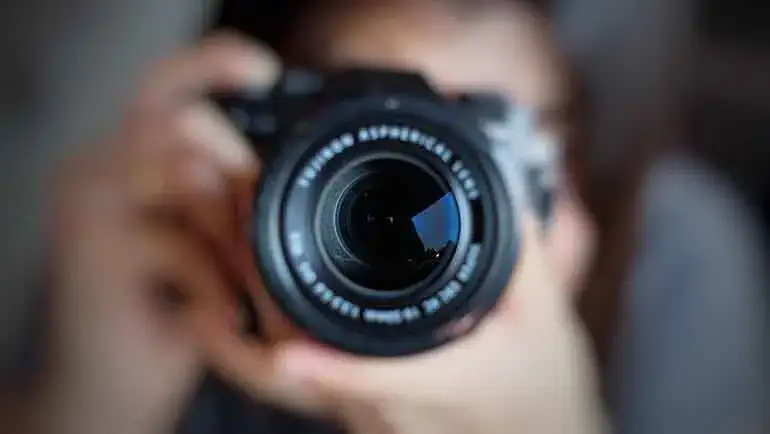 Zdjęcie Lustrzanka cyfrowa po angielsku - co musisz wiedzieć o tej kamerze