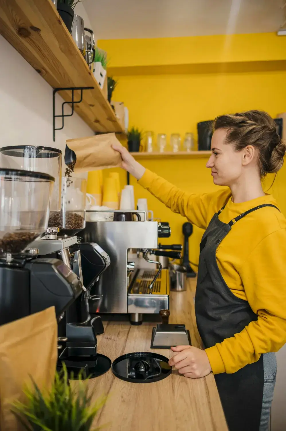 Zdjęcie Ile kawy do ekspresu przelewowego, by uniknąć słabego smaku?