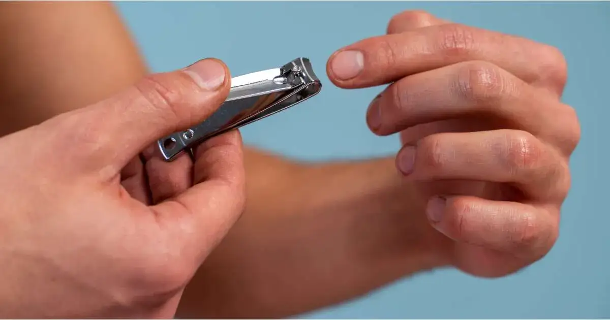 Zdjęcie Jak obcinać paznokcie u rąk mężczyzn, by uniknąć bólu i wrastania