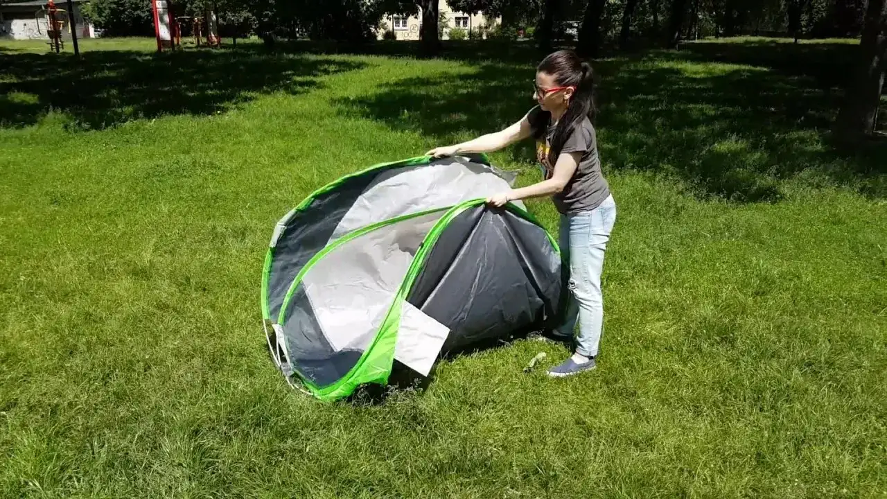 Zdjęcie Jak łatwo i szybko złożyć namiot plażowy Crivit – proste kroki bez błędów