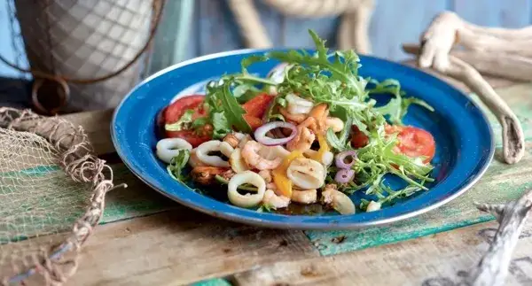 Zdjęcie Recette salade de fruits de mer surgelés : rapide et savoureuse à préparer