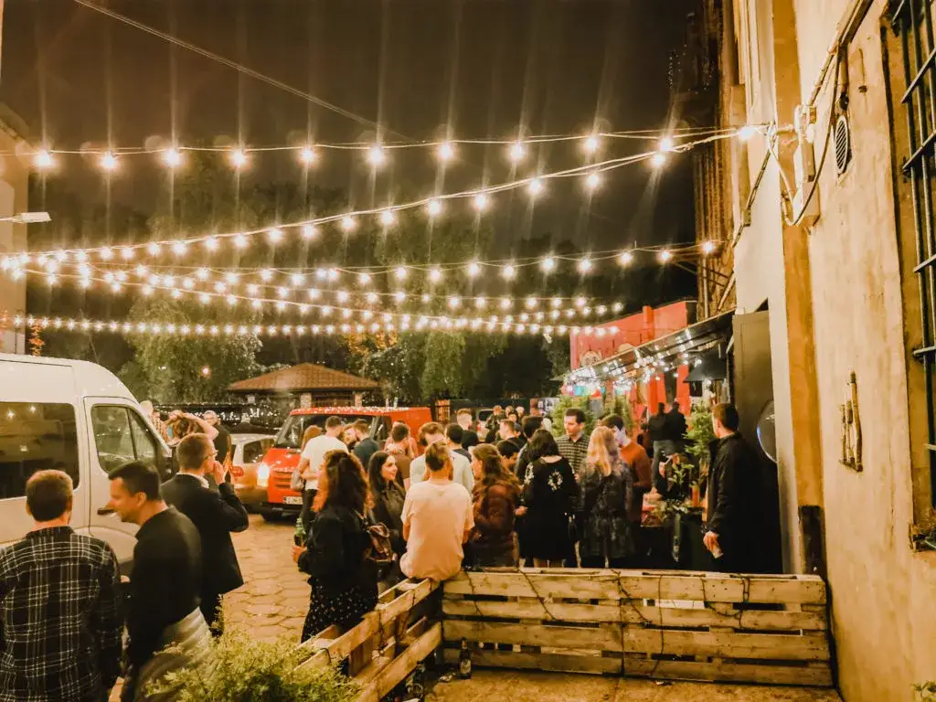 Zdjęcie Najlepsze miejsca na drink w Warszawie, które musisz odwiedzić