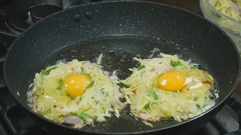 Zdjęcie Jajko w plackach ziemniaczanych? Sekret idealnego przepisu, który musisz znać