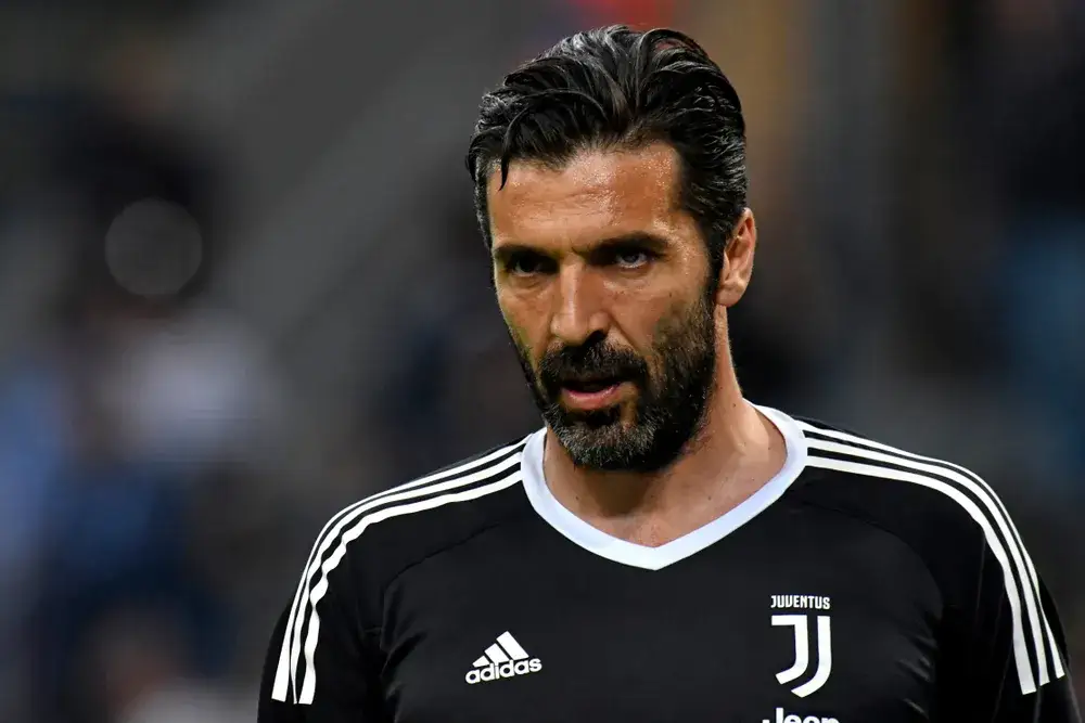 Zdjęcie Gianluigi Buffon: wiek, rodzina i zarobki legendy futbolu