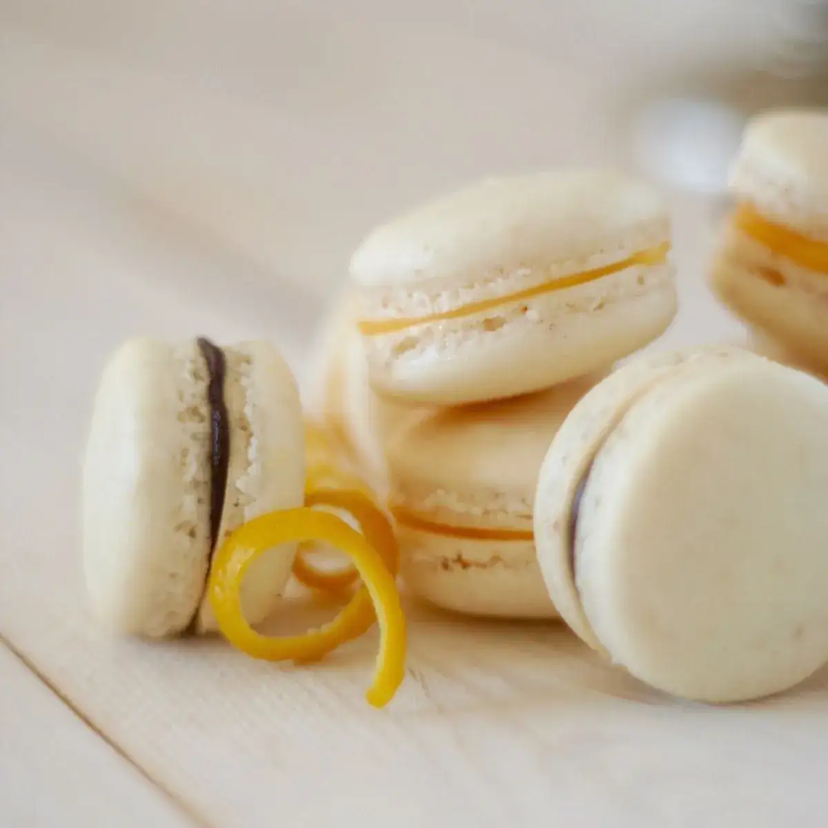 Zdjęcie Jak zrobić ciastka makaroniki – proste przepisy i najczęstsze błędy