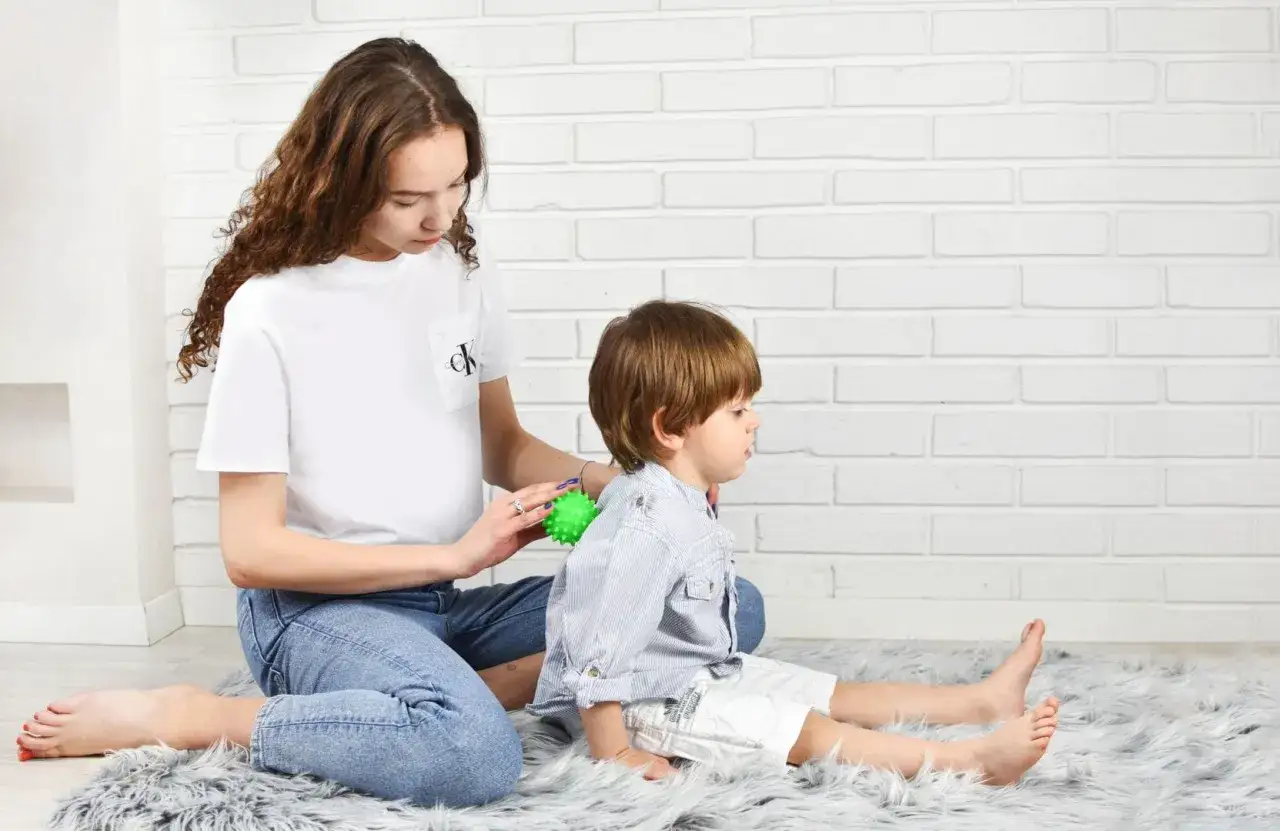 Zdjęcie Jak używać piłeczek sensorycznych, aby wspierać rozwój dziecka