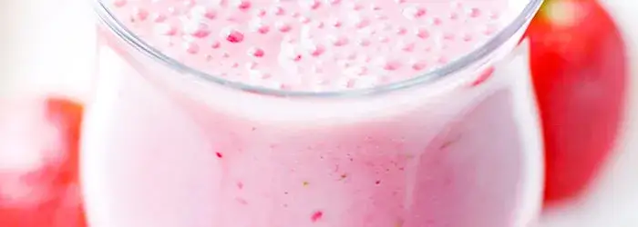 Zdjęcie Jak zrobić koktajl truskawkowy - prosty przepis, który zachwyci smakiem