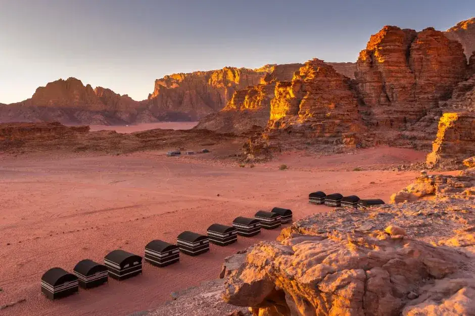 Zdjęcie Najlepszy czas na podróż do Jordanii - uniknij tłumów i upałów