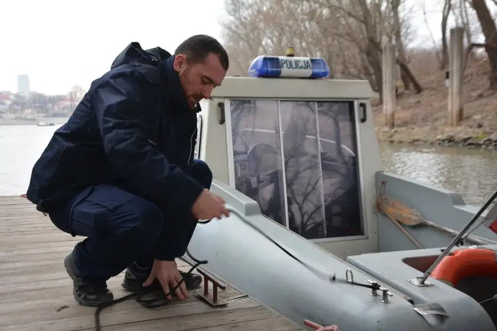 Zdjęcie Praca w policji po studiach prawniczych: jak zdobyć wymarzoną posadę