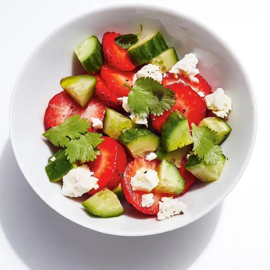 Zdjęcie Recette de salade de fraise simple et délicieuse à préparer facilement
