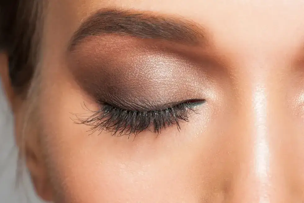 Zdjęcie Jak zrobić makijaż oczu - proste triki, które zmienią Twój look