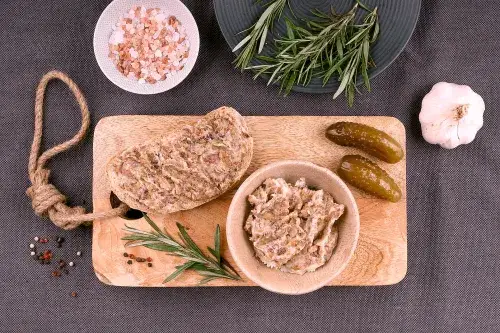 Zdjęcie Jakie przyprawy do domowego smalcu, aby uzyskać wyjątkowy smak?