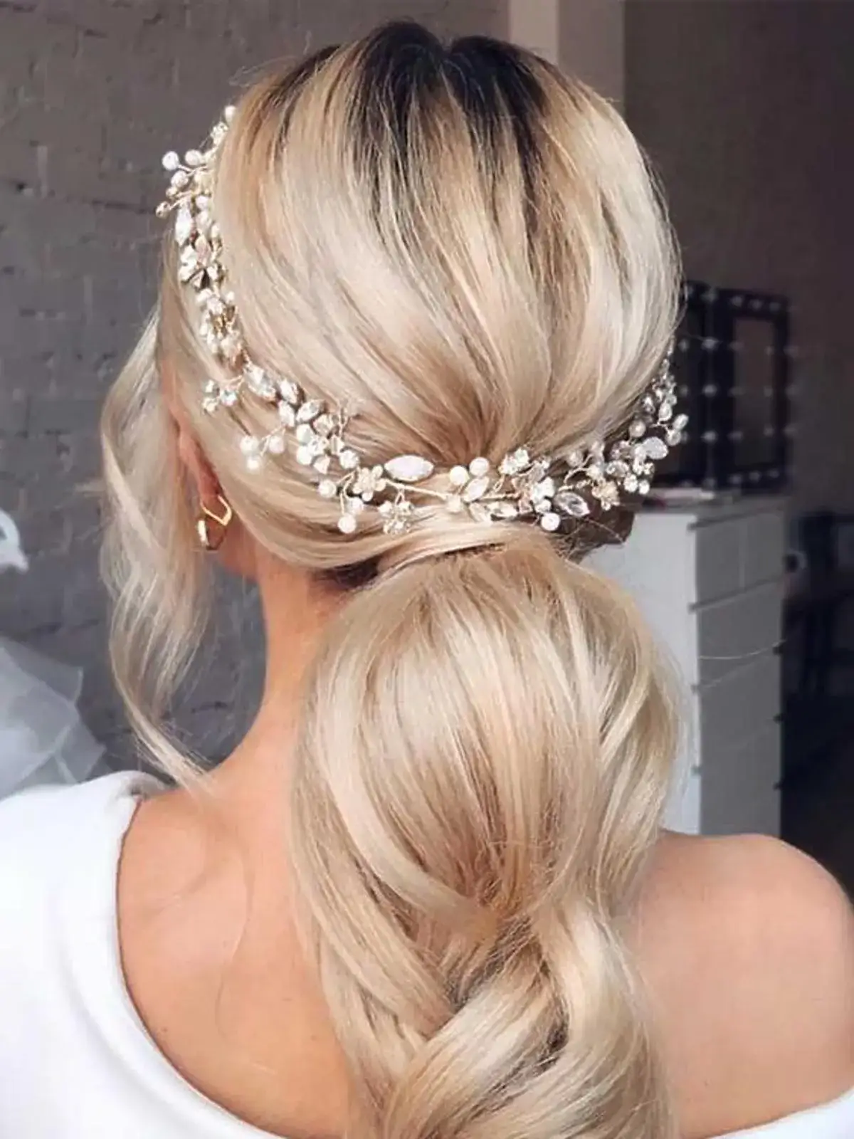 Zdjęcie Ile kosztuje fryzura ślubna? Ceny i porady dla panny młodej