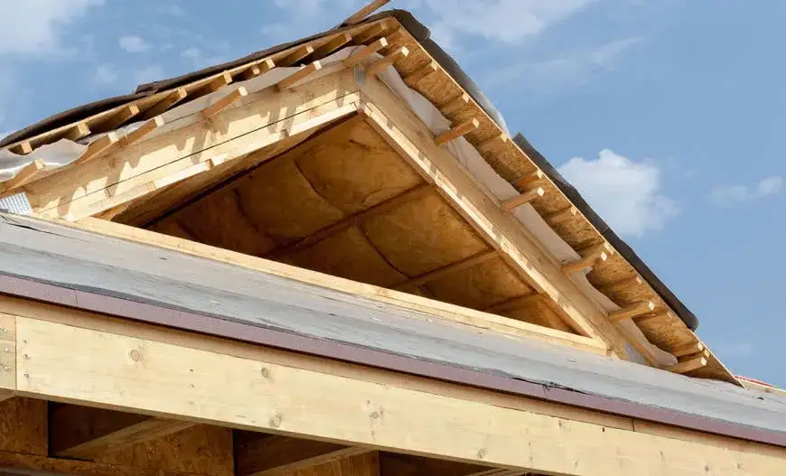 Zdjęcie Jak ustawić przekątną dachu, aby uniknąć błędów w konstrukcji