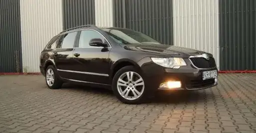Zdjęcie Skoda Superb 2.0 TDI 140 KM – Opinie użytkowników i recenzje modelu