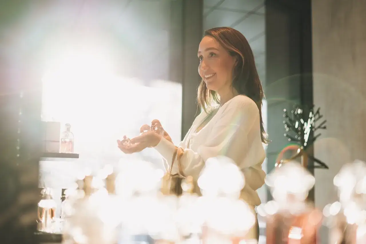 Zdjęcie Jak dobrać perfumy test, aby uniknąć nietrafionych zapachów?