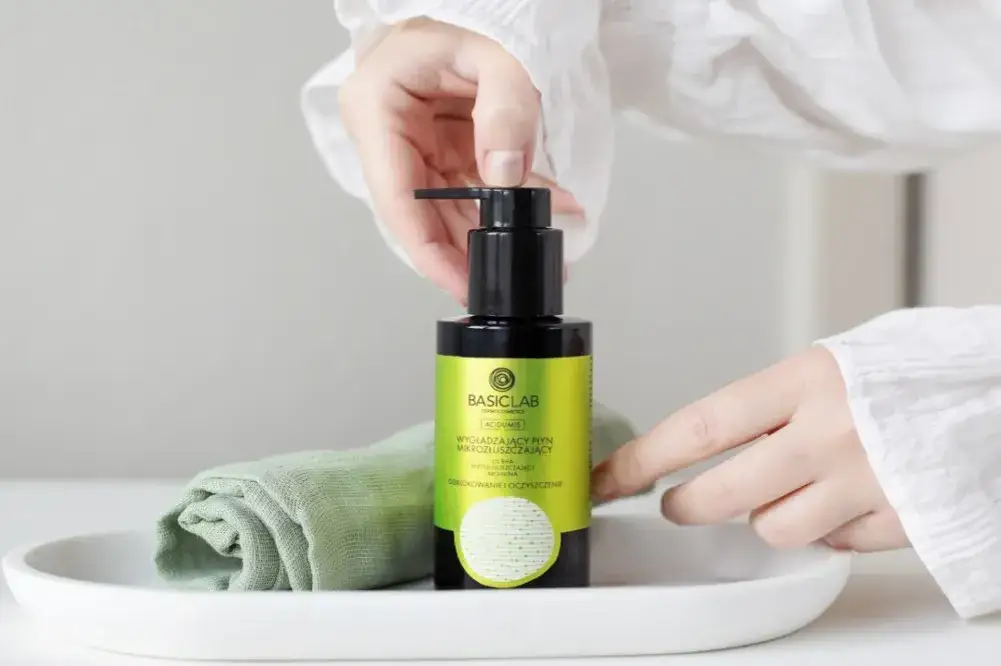 Zdjęcie Czy kwas salicylowy się zmywa? Oto, co musisz wiedzieć o jego stosowaniu