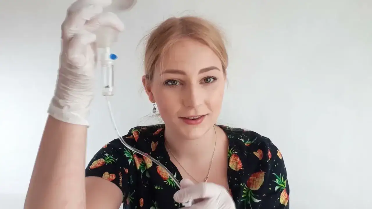 Zdjęcie Jak podłączyć kroplówkę instrukcja – uniknij błędów i komplikacji