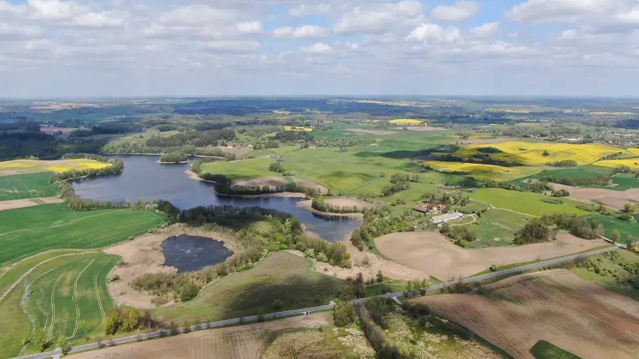 Zdjęcie Jezioro Koziegłowskie: Tajemnice, wędkowanie i historyczne skarby