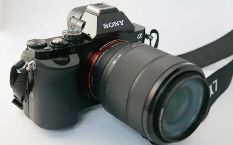 Zdjęcie Jak wybrać idealny obiektyw do Sony Alfa 55 i uniknąć błędów przy zakupie
