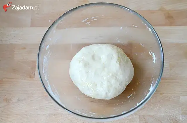 Zdjęcie Jak mrozić ciasto na pizzę, aby zachować świeżość i smak?