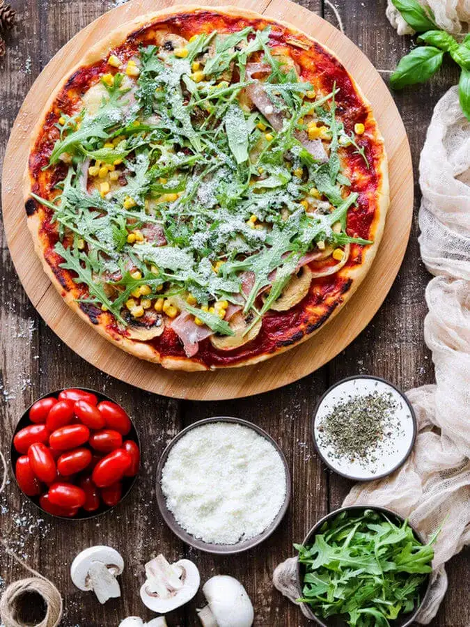 Zdjęcie Ile gram ciasta na pizzę 32 cm? Odkryj idealną wagę dla smaku