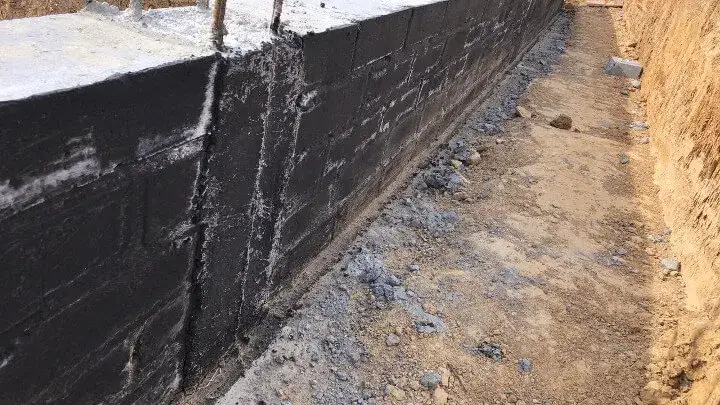 Zdjęcie Dysperbit na mokre bloczki - skuteczna izolacja czy błąd?