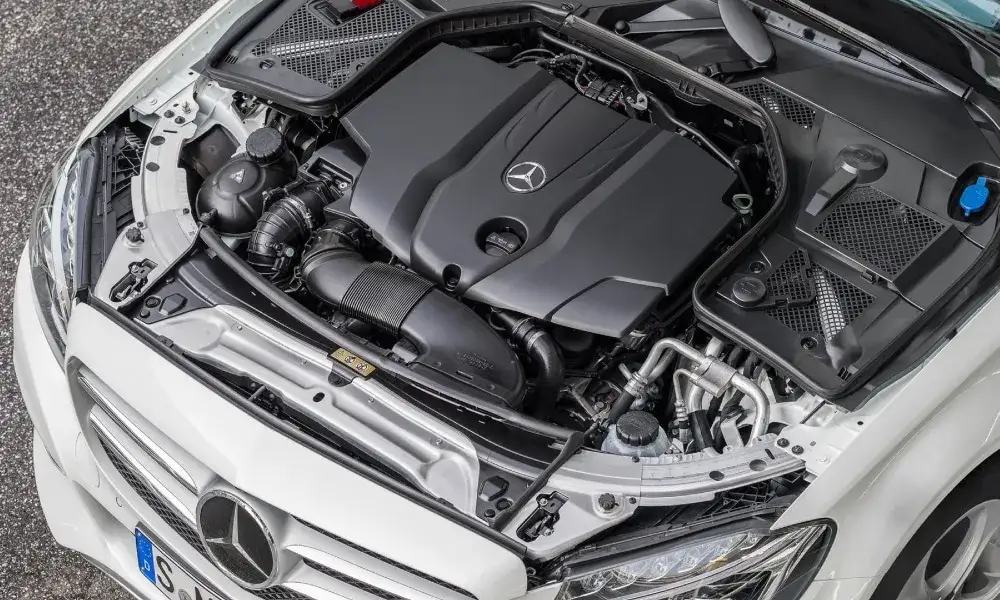 Zdjęcie Silniki Mercedes C klasy W205: Unikaj kosztownych błędów przy wyborze