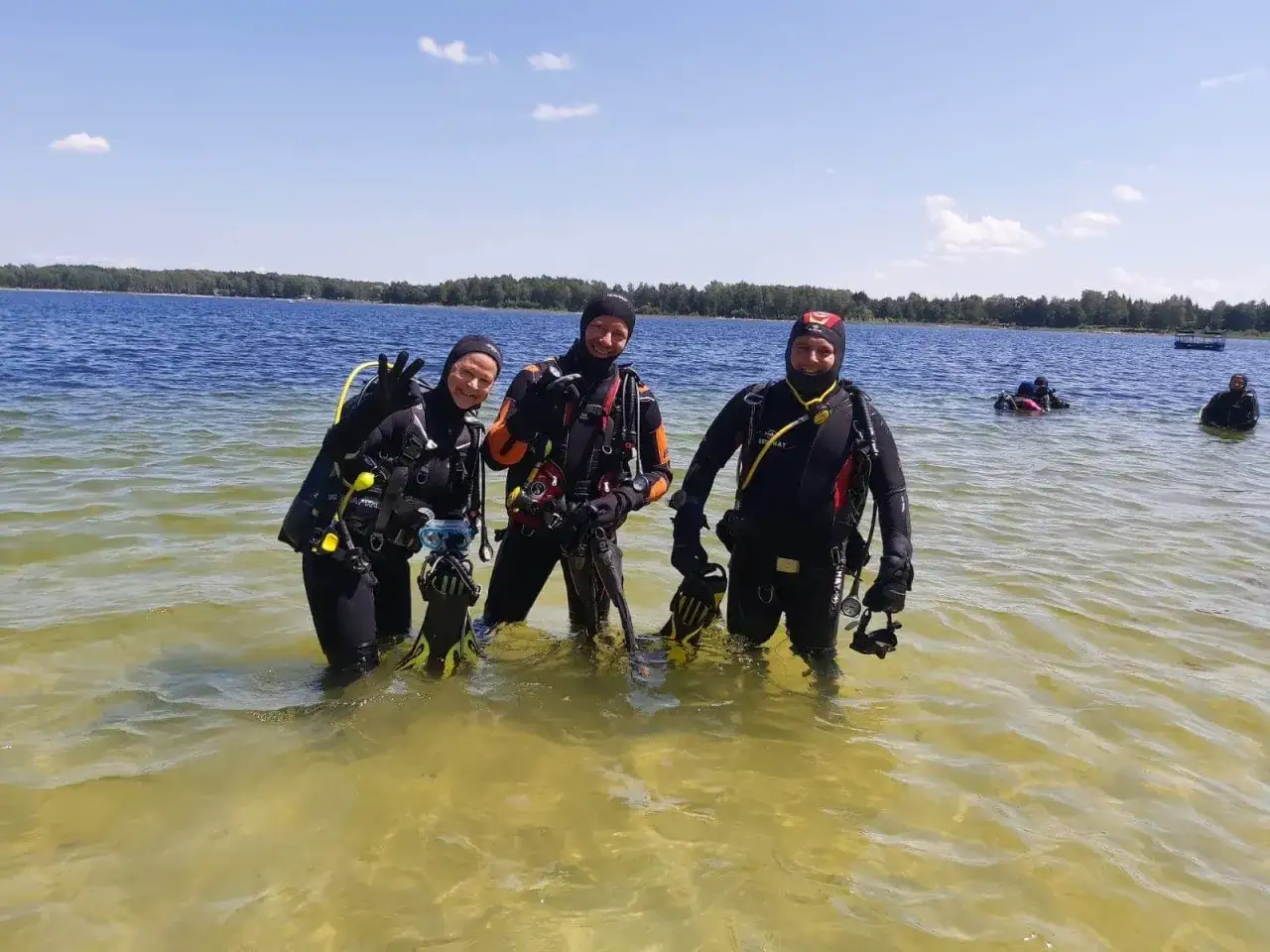 Zdjęcie Nurkowanie w jeziorze Piaseczno: najlepsze miejsca i warunki