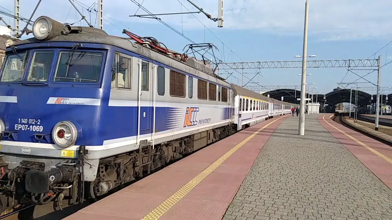 Zdjęcie Bezpośredni pociąg z Katowic do Kołobrzegu – sprawdź rozkład jazdy