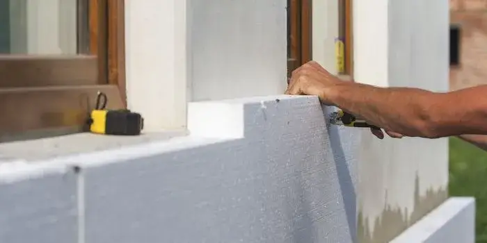 Zdjęcie Elewacja wełna czy styropian: co wybrać, by uniknąć problemów?