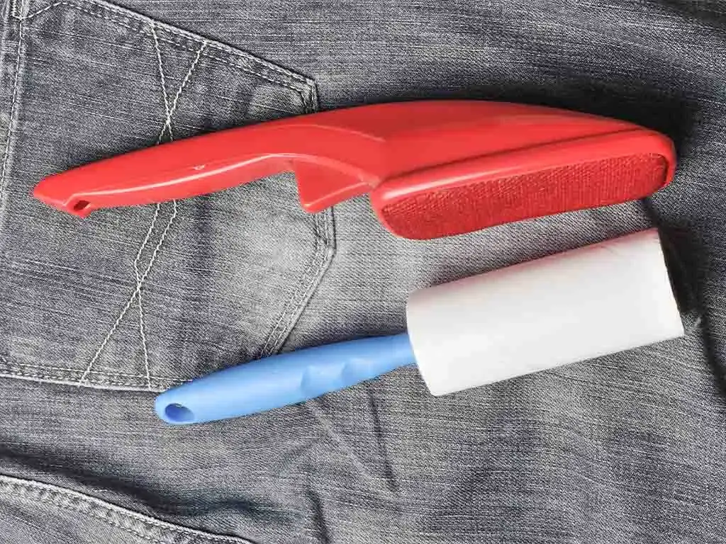 Zdjęcie Jak usunąć zmechacenia z bluzy i przywrócić jej nowy wygląd