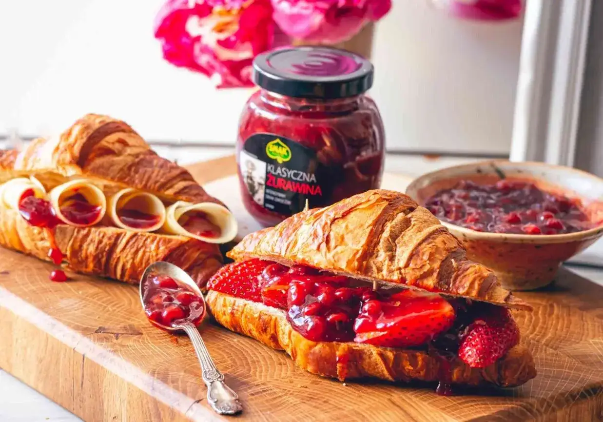 Zdjęcie 5 Przepisów na Pyszne Croissanty na Słodko: Domowe Inspiracje