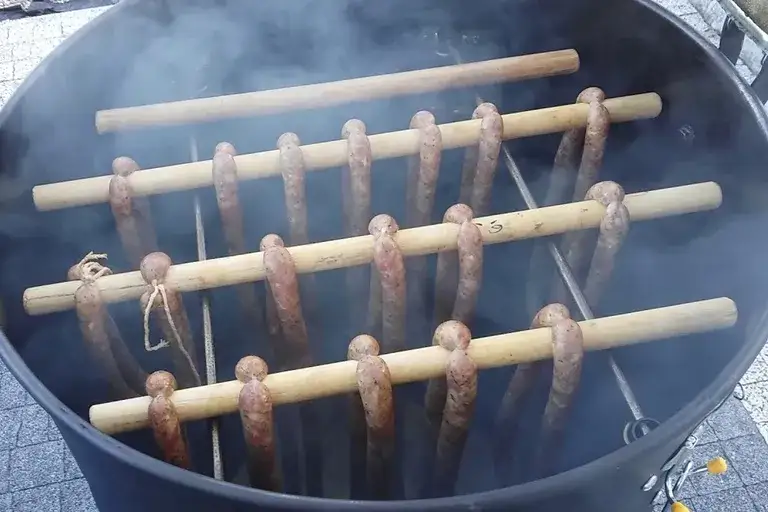 Zdjęcie Jak zbudować grill z beczki metalowej – krok po kroku i porady