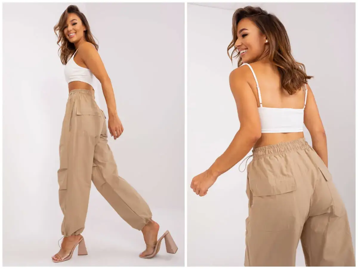 Zdjęcie Beżowe spodnie jaka bluzka – odkryj idealne połączenia stylowe