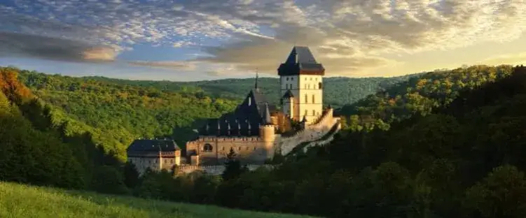 Zdjęcie Najlepsze trasy motocyklowe w łódzkim - odkryj piękno regionu