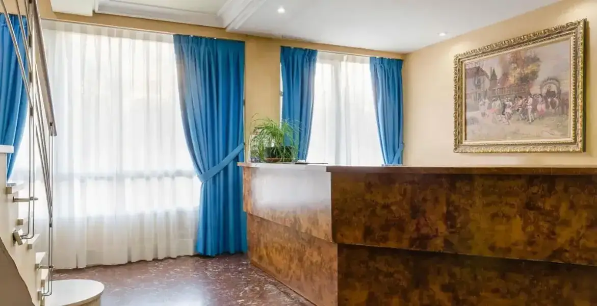 Zdjęcie Tu Hotel en el Centro de Madrid: &iquest;C&oacute;mo Reservar sin Sorpresas?