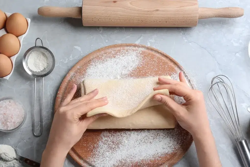 Zdjęcie Czy ciasto francuskie ma gluten? Co musisz wiedzieć o diecie bezglutenowej