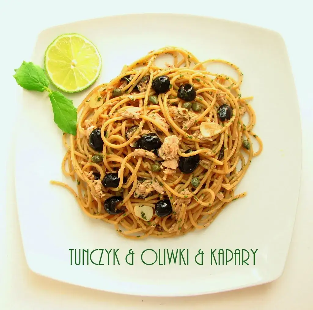Zdjęcie Szybkie spaghetti z tuńczykiem i kaparami – pyszny przepis na obiad