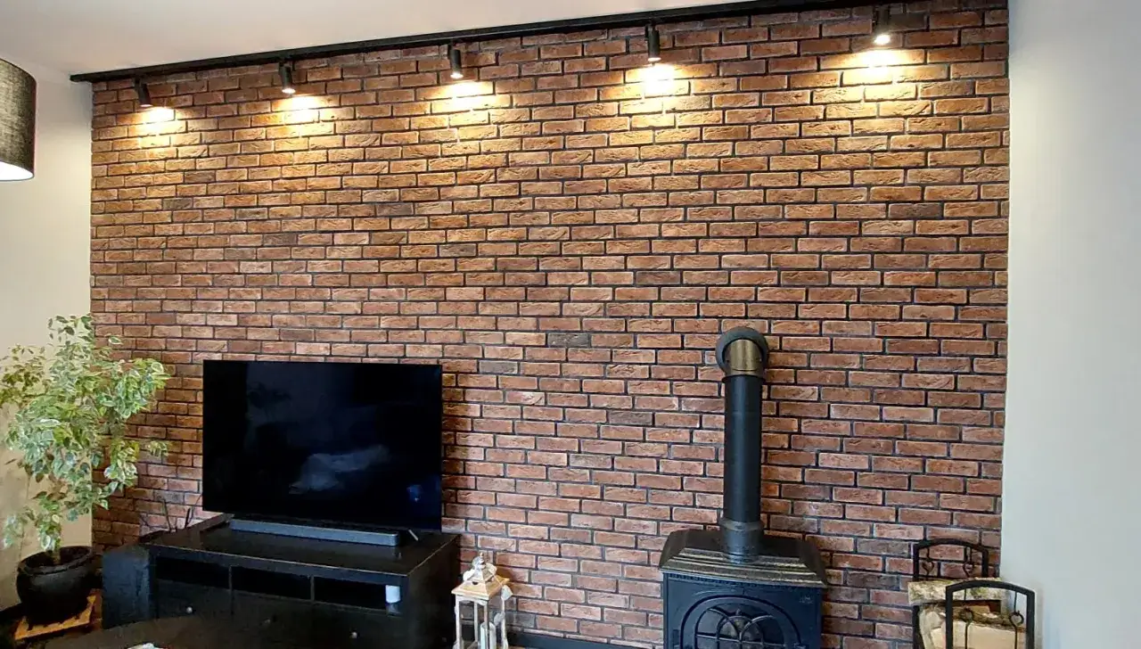 Zdjęcie Jak układać cegłę dekoracyjną z fugą i osiągnąć perfekcyjny efekt