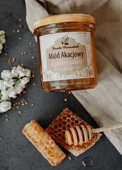 Zdjęcie Jaki miód na wrzody żołądka? Sprawdź, który pomoże złagodzić ból i leczyć