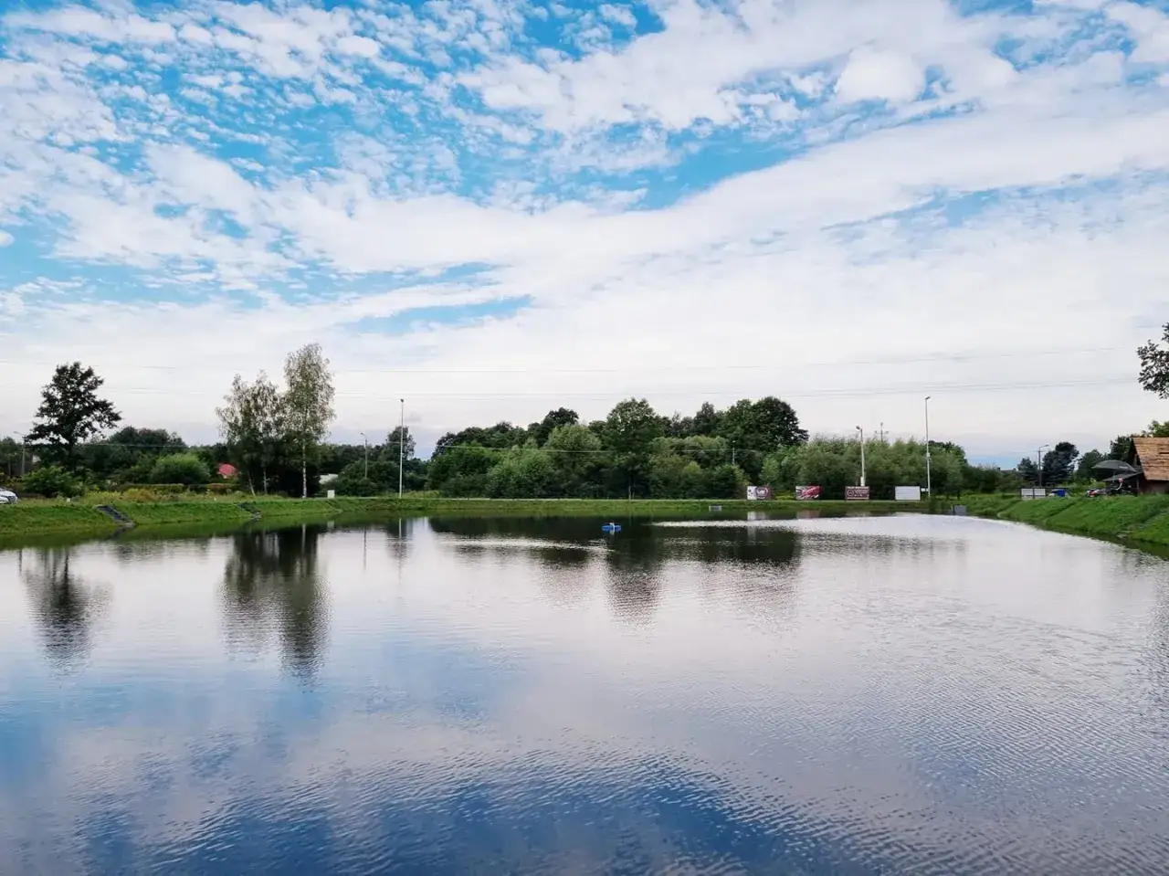 Zdjęcie łowisko u Sokołów - idealne miejsce na wędkarską przygodę blisko Warszawy