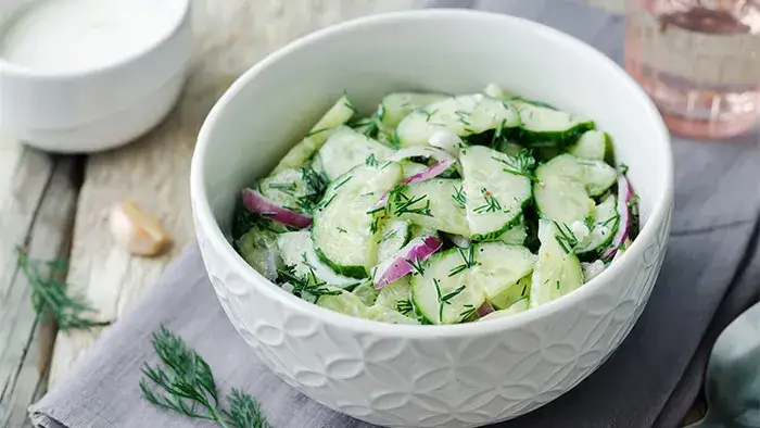 Zdjęcie Salade de concombre yaourt : une recette fraîche et légère à savourer