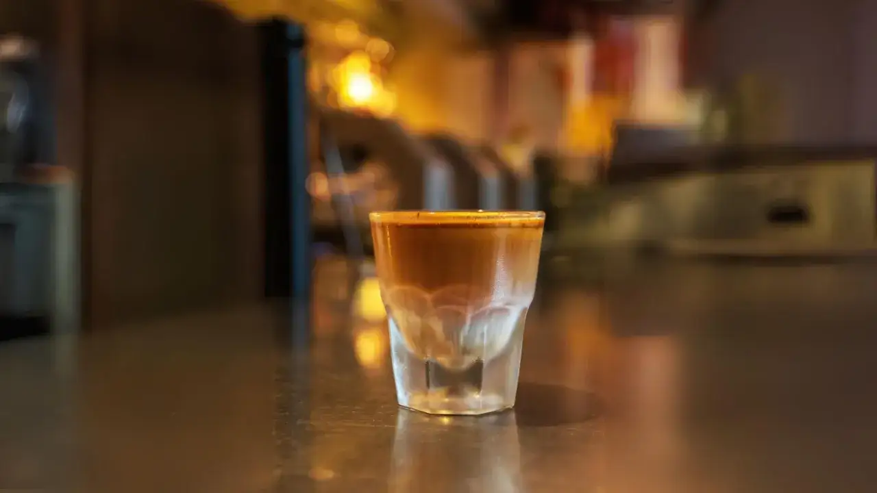 Zdjęcie Ristretto – co to za kawa i jak ją przygotować? Porównanie z espresso