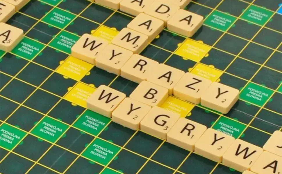 Zdjęcie Najlepsze gry planszowe polegające na układaniu krzyżówki, które musisz poznać
